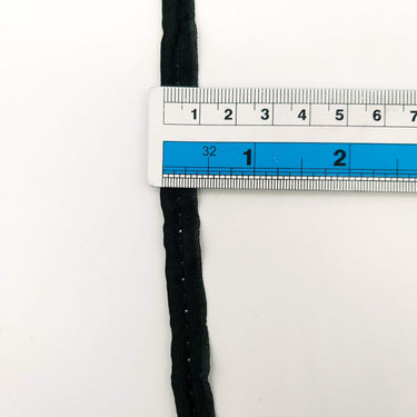 3 Yards, 5mm Flanged Insertion Piping on 10mm Band, Black Fabric Trim